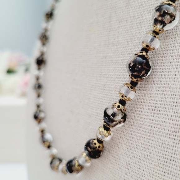 VINTAGE Murano Glass bead gold tone necklace - Picture 3 of 7
